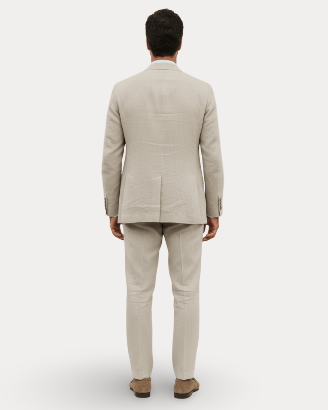 Men's tailored two-piece suit with notch lapel, long sleeves and matching trousers