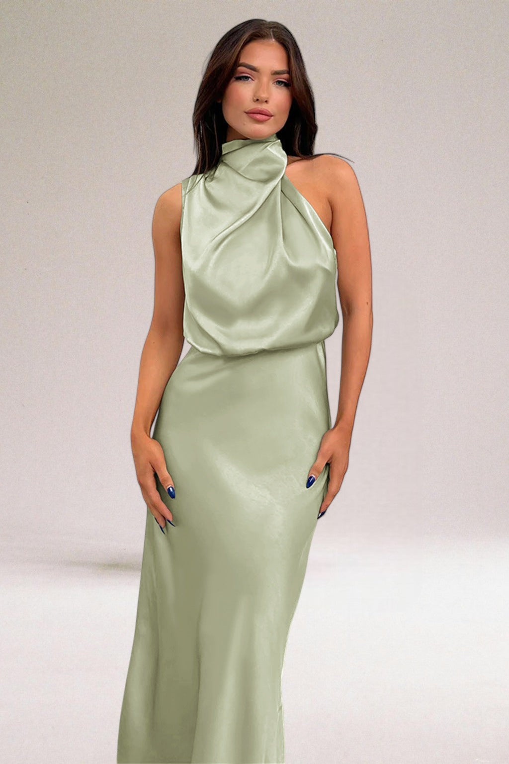Vestido largo halter drapeado de mujer sin mangas y ajustado