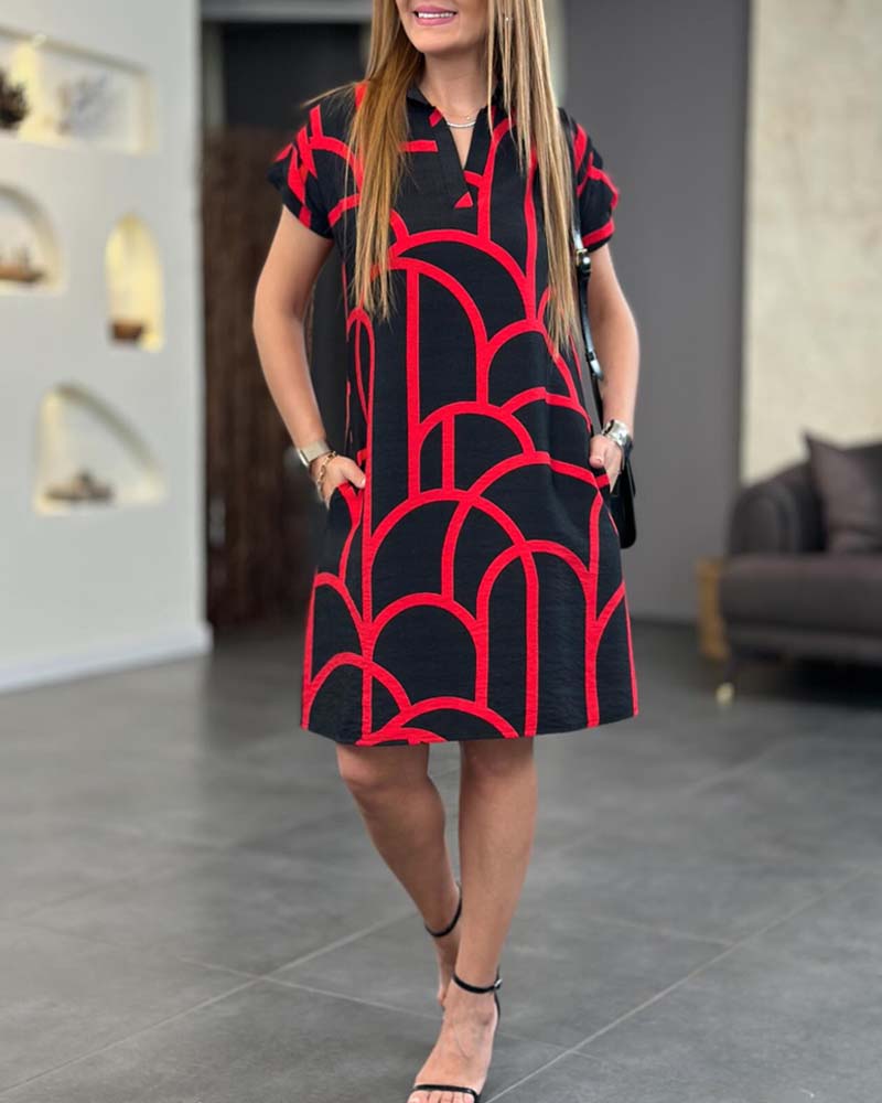 Women's geometric shift dress with collar and short sleeves