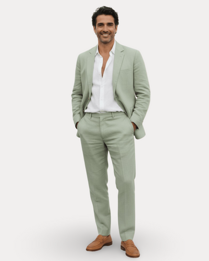 Men's tailored two-piece suit with notch lapel, long sleeves and matching trousers