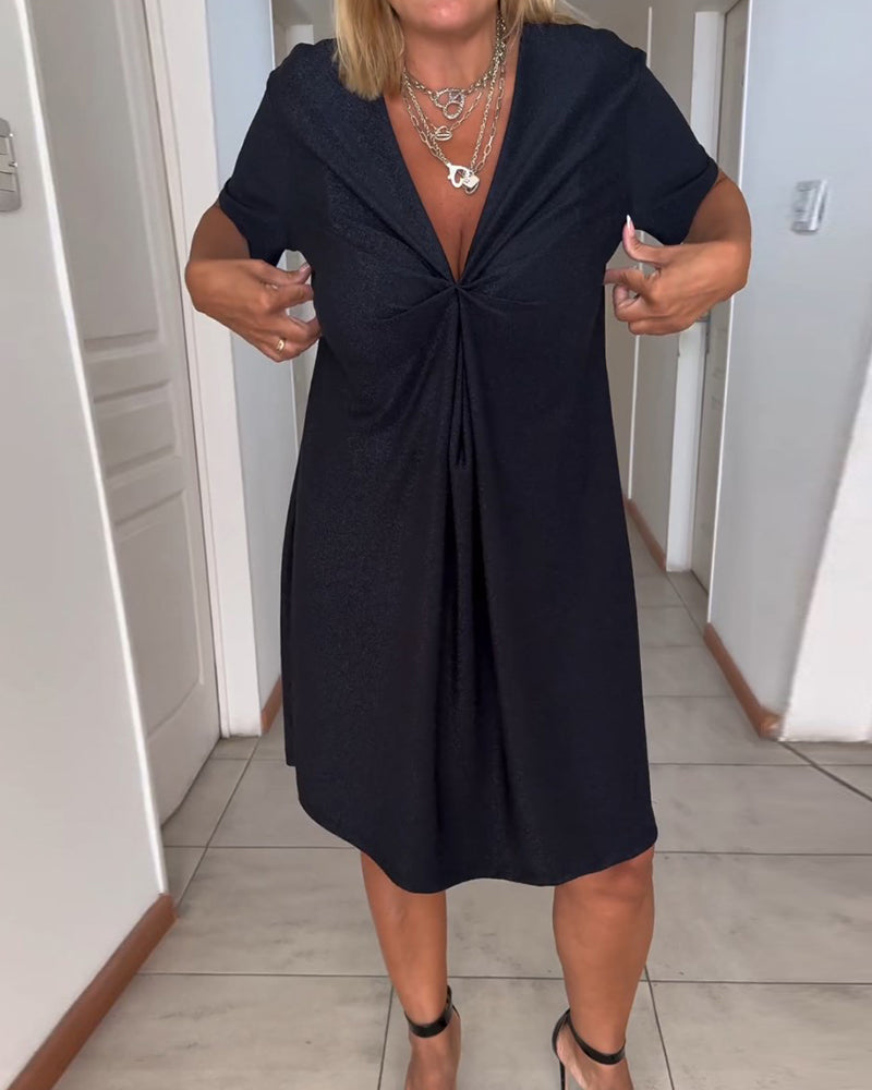 Women's black knee-length dress with V-neck, short sleeves and twist front