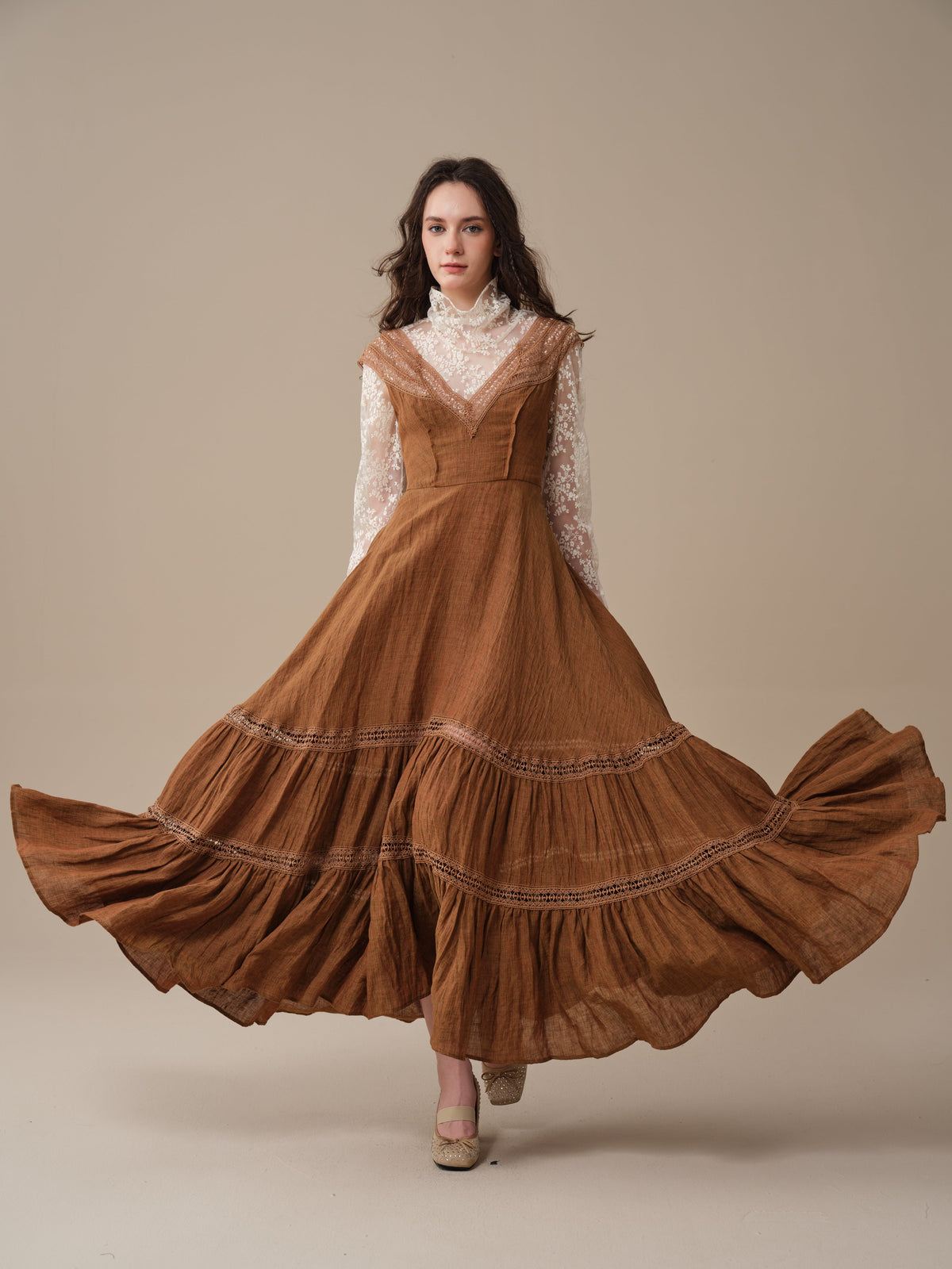 Women's lace-trimmed flared maxi dress with a tiered skirt
