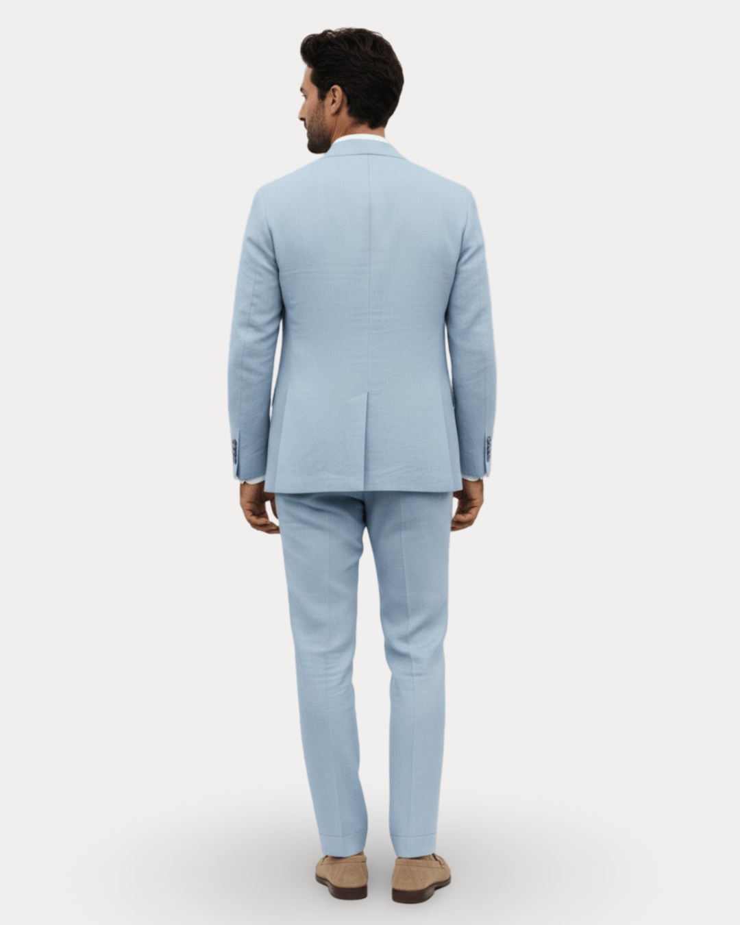 Men's tailored two-piece suit with notch lapel, long sleeves and matching trousers