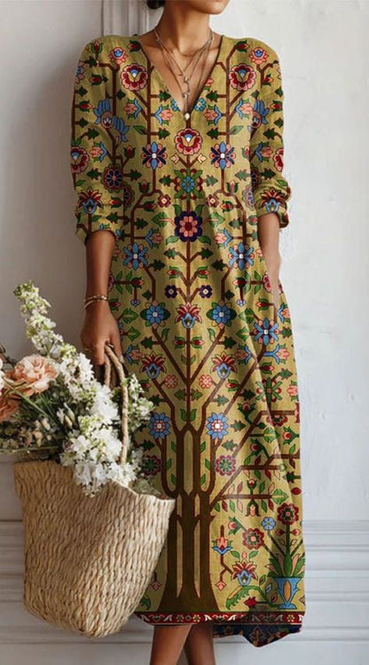 Women's floral midi dress with V-neckline and three-quarter sleeves