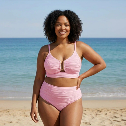 Women's textured bikini with V-neck top, centre clasp and high-waisted briefs