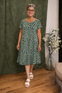 Women's abstract patterned knee-length dress with round neck and short sleeves