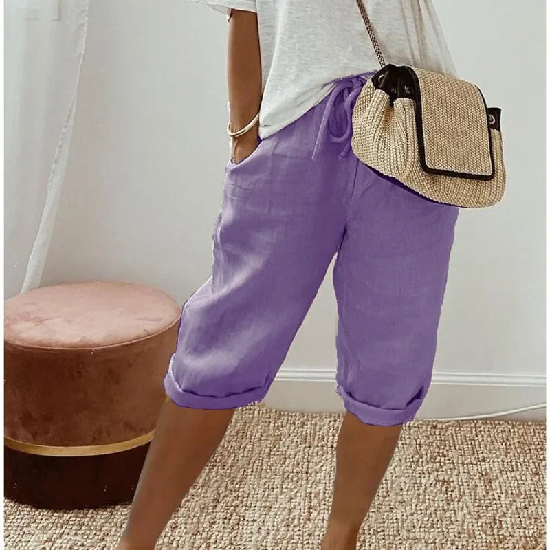 Women's cropped trousers with drawstring waist and rolled cuffs
