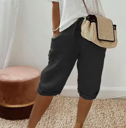 Women's cropped trousers with drawstring waist and rolled cuffs