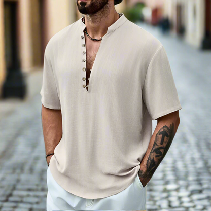 Men's short sleeve mandarin collar shirt with button placket