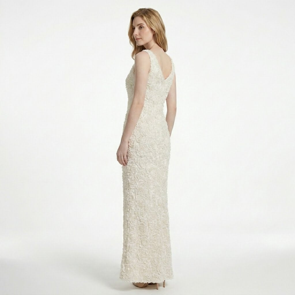 Women's fitted sleeveless floral textured dress with V-neckline