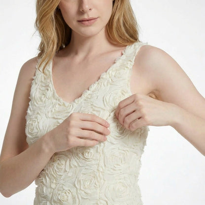 Women's fitted sleeveless floral textured dress with V-neckline